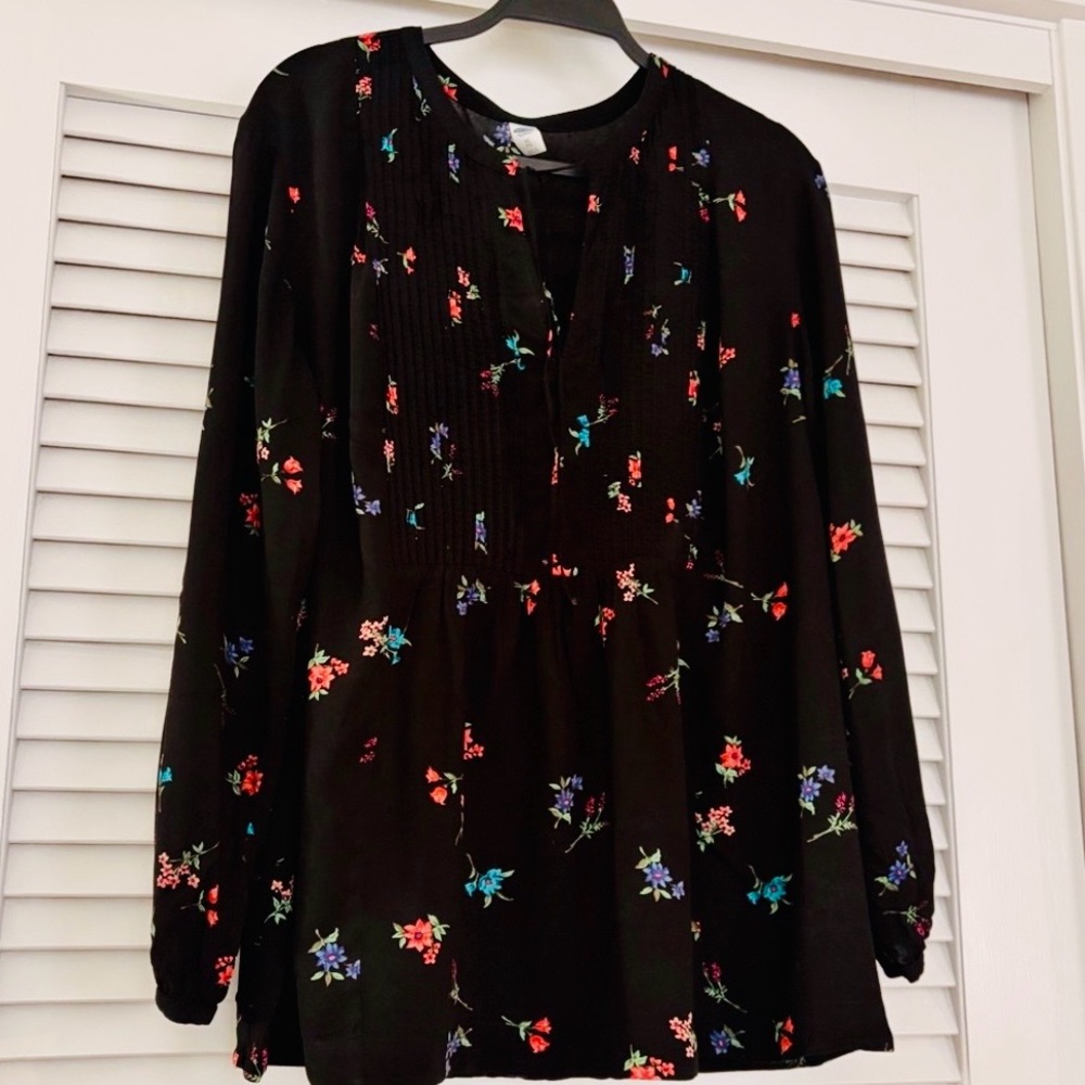 OldNavy Floral Peasant Top